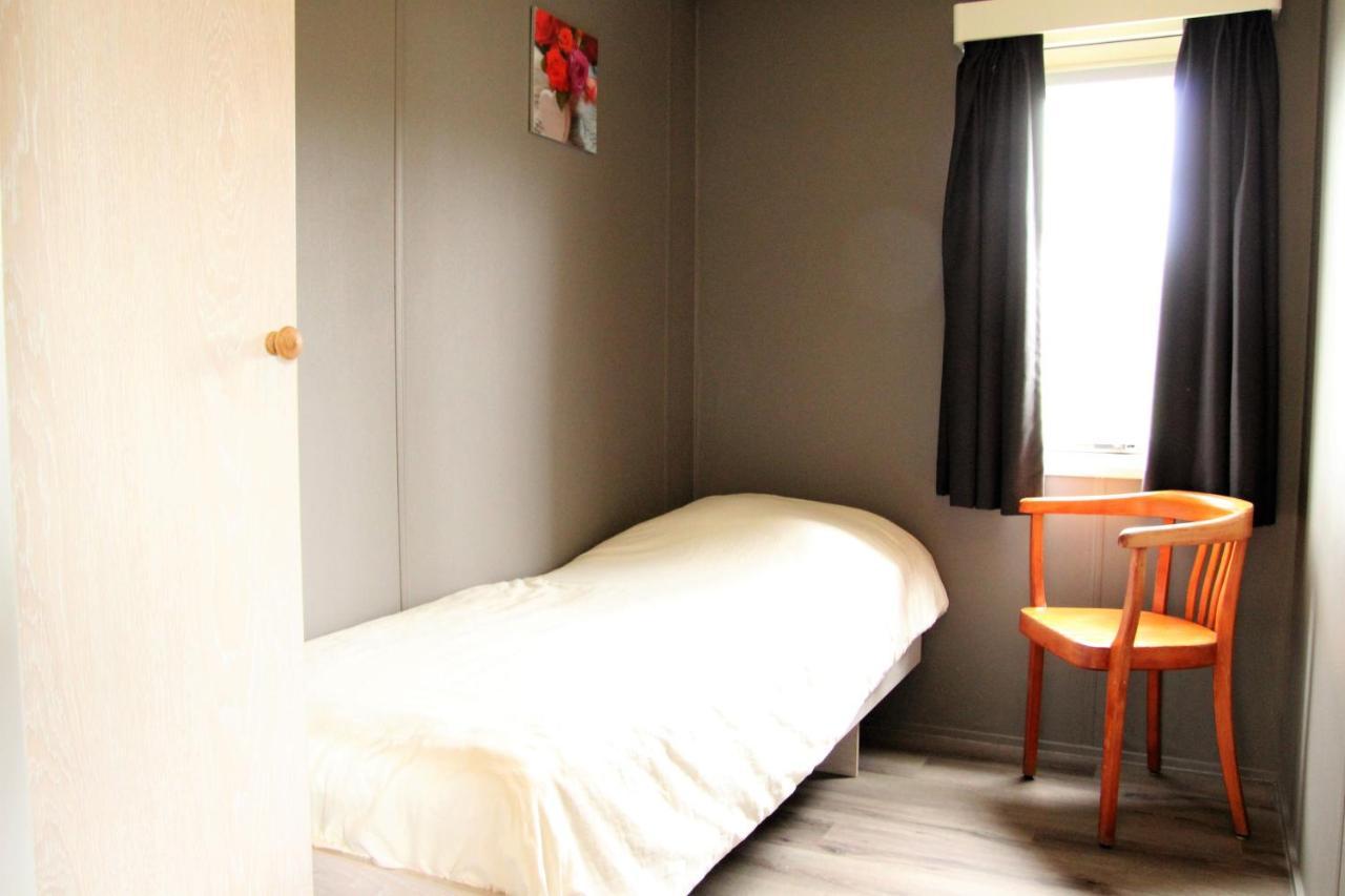 Hofgalow Chalet Op Camping "De Stal" Drijber エクステリア 写真