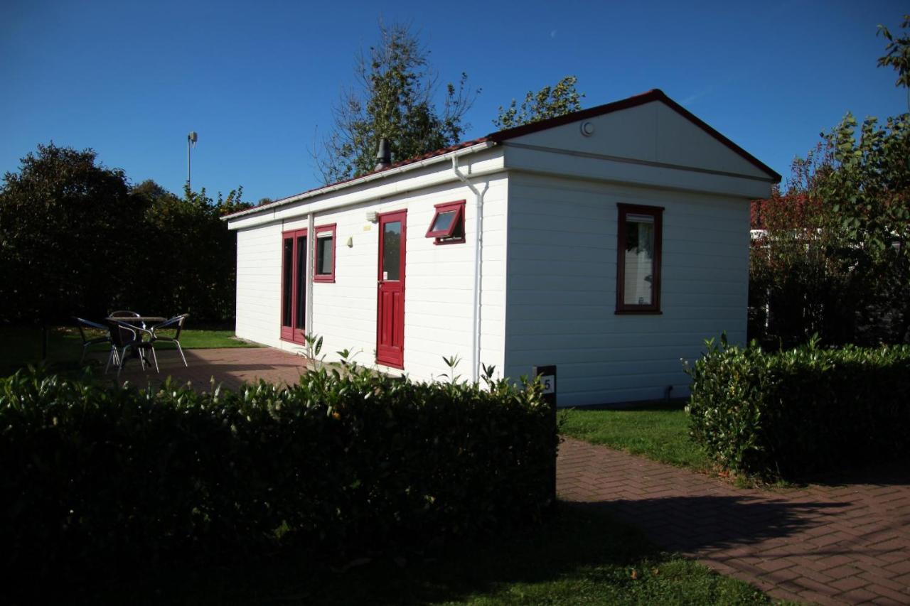 Hofgalow Chalet Op Camping "De Stal" Drijber エクステリア 写真